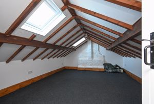 Photo 25- click for photo gallery